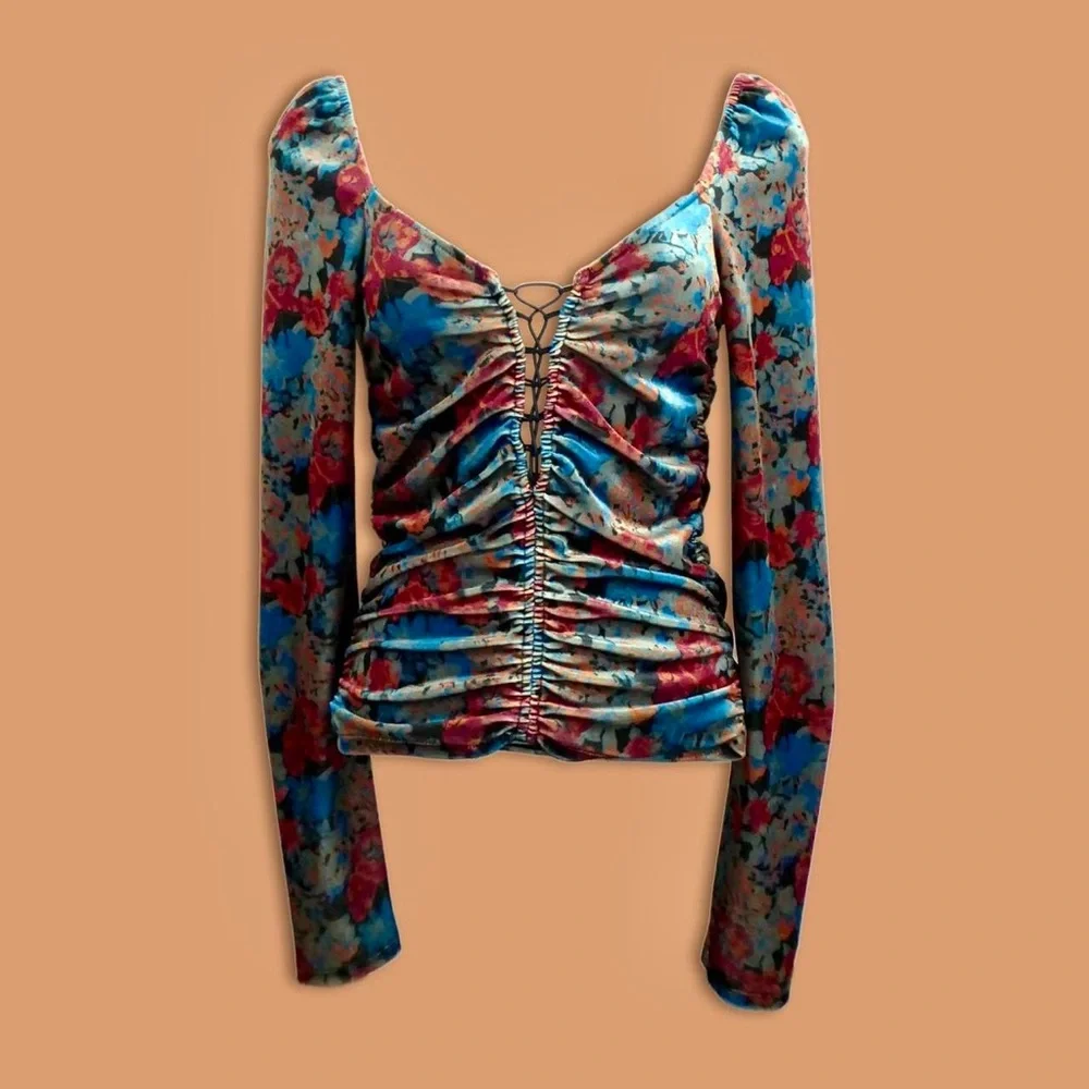 UO Georgia Velour Lace-Up Top - Floral Ruched Long Sleeve Velvet - Picture 2 of 8